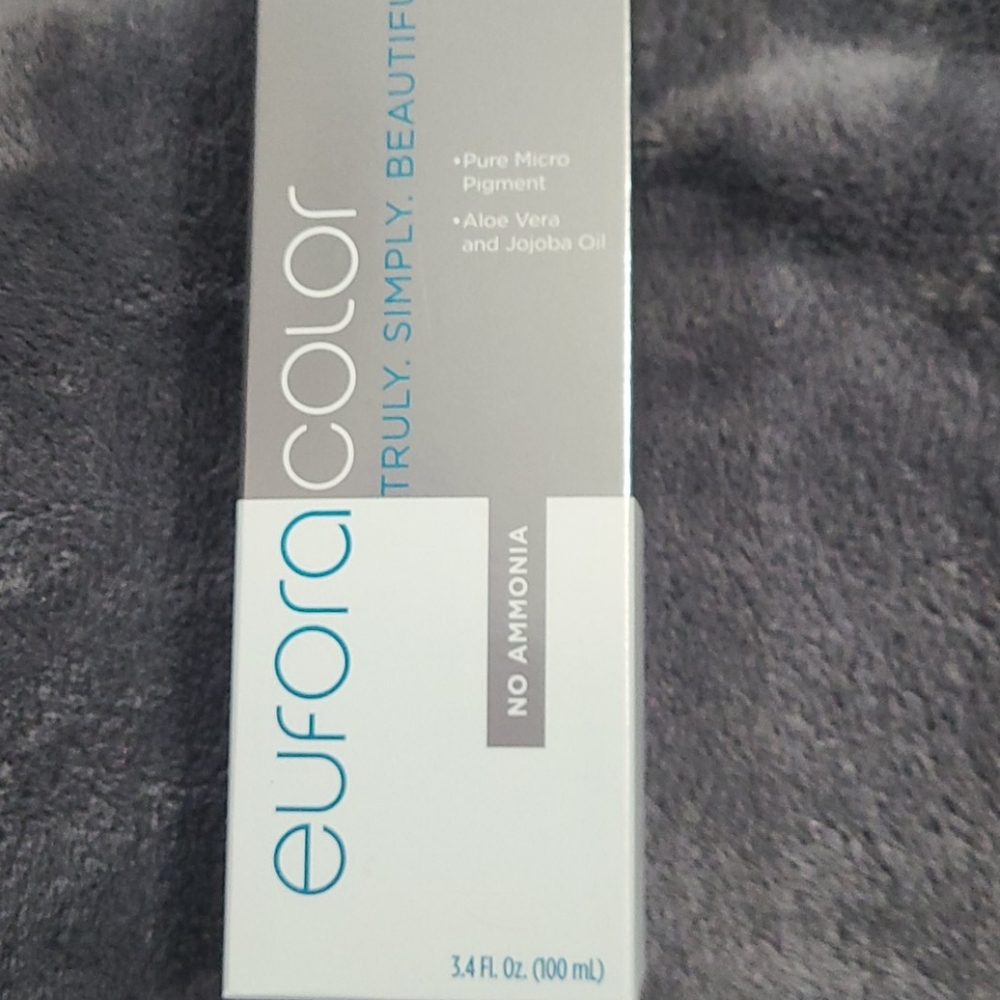 Eufora Color permanent professional hair dyes